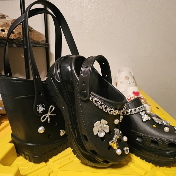 ​🖤 Complete Set! Custom Black Mega Crush Crocs & Matching Crocs Tote Bag! - Picture 2 of 10